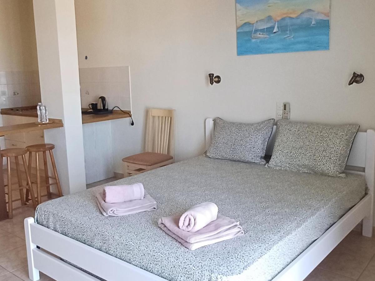 Flora Studios Corfu - Adults Only Benitses  Exterior photo